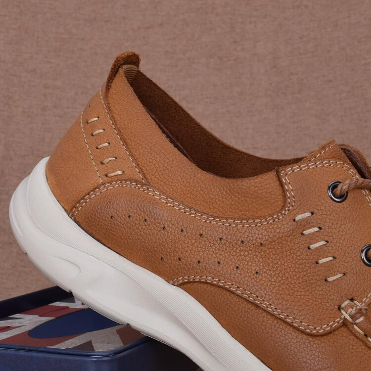 Men's leather shoes breathable soft sole shock absorption outdoor casual shoes trendy and comfortable first layer cowhide