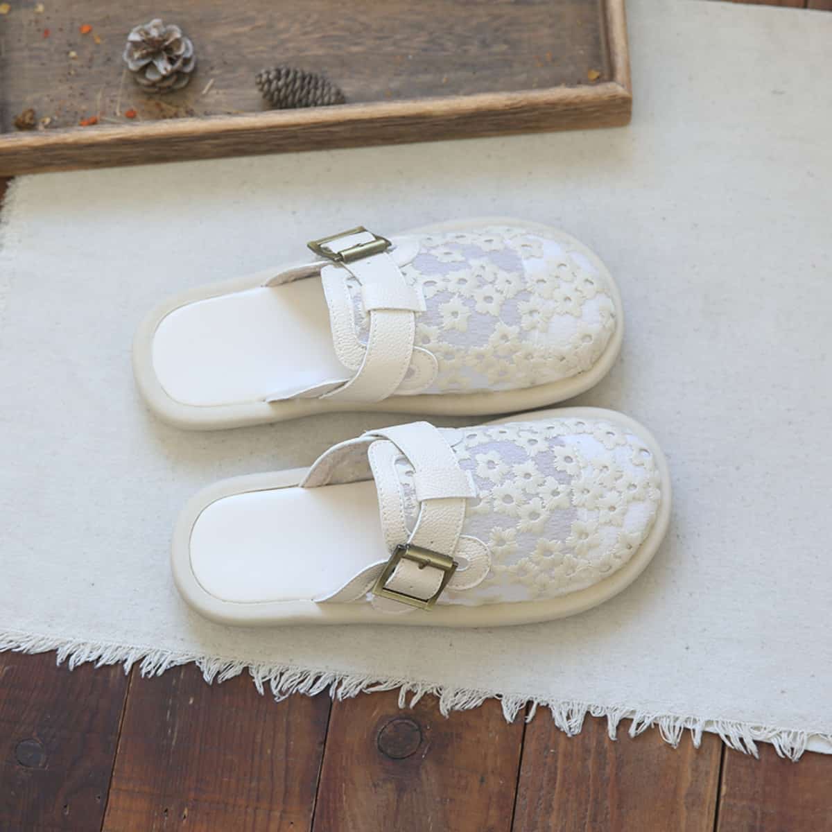 Mesh daisy bag head flat bottom half slippers summer low heel soft bottom breathable sandals