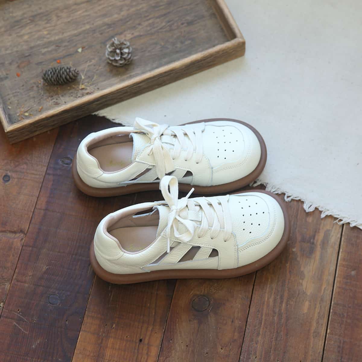 Hollow leather round head lace-up flat shoes breathable soft-soled shoes little white shoes summer