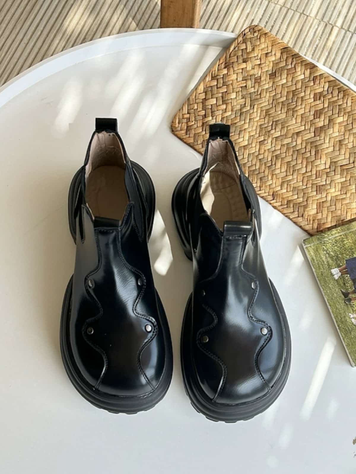 Round head platform  boots women's new rivet fashion thick heel black short boots