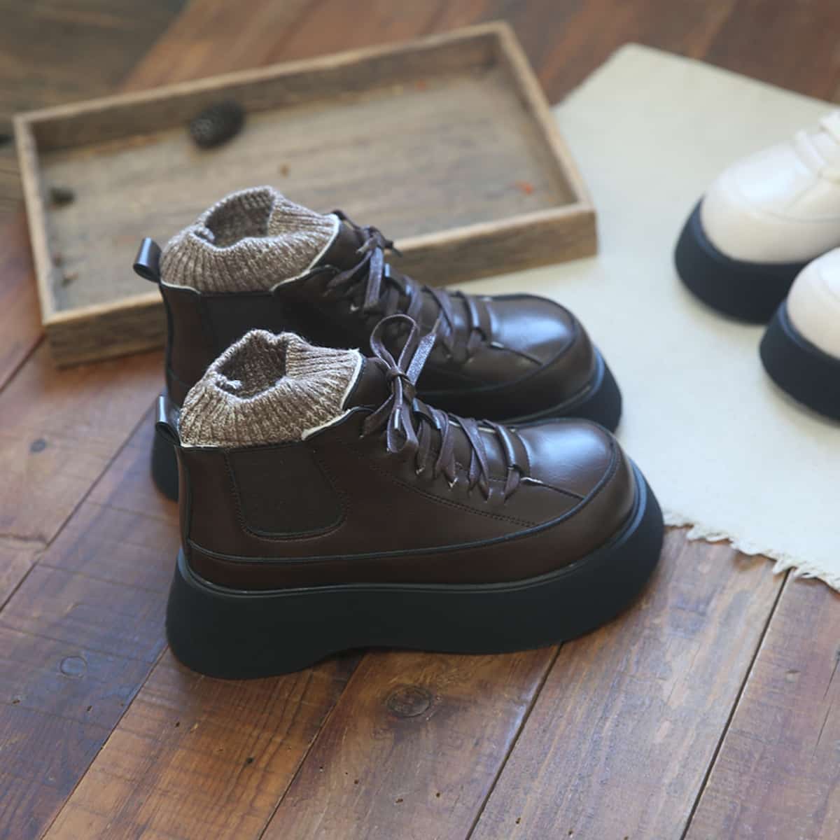 College style round head lace-up thick-soled big-head shoes winter wool mouth velvet black short boots children