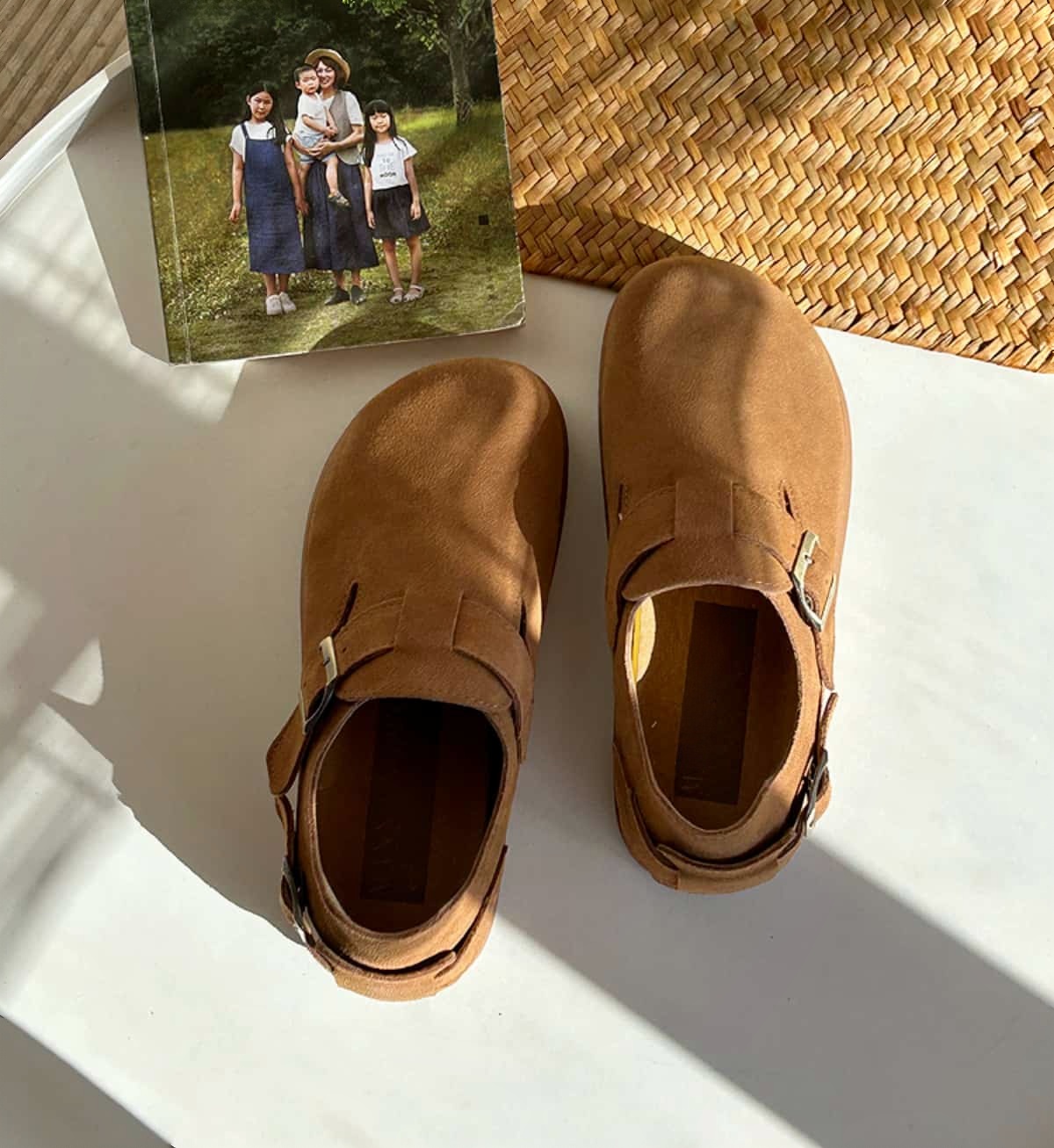 Leather round head Birkenstocks spring new belt buckle versatile soft sole single shoes