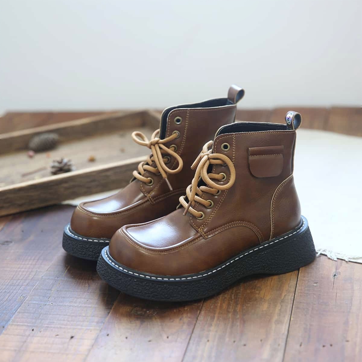 Round head lace-up platform big head shoes autumn and winter mid-heel black versatile Martin boots short boots