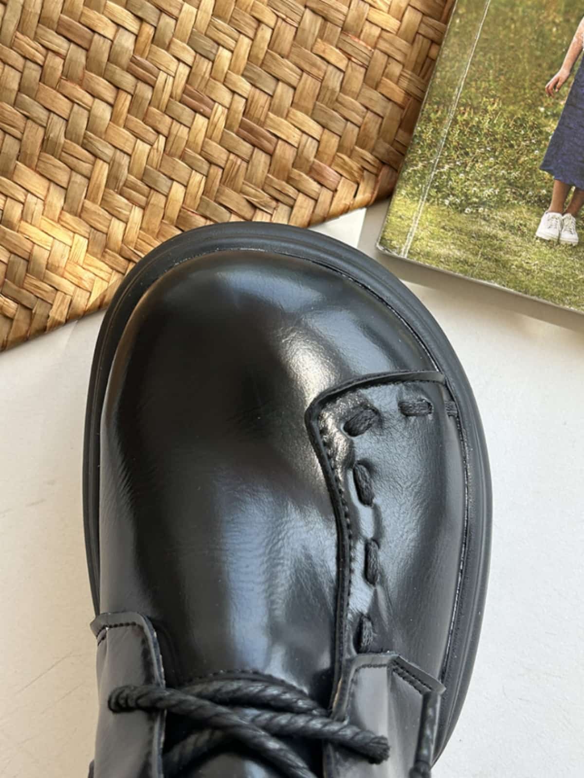 Round head lace-up thick heel Martin boots new black handsome locomotive boots short boots women