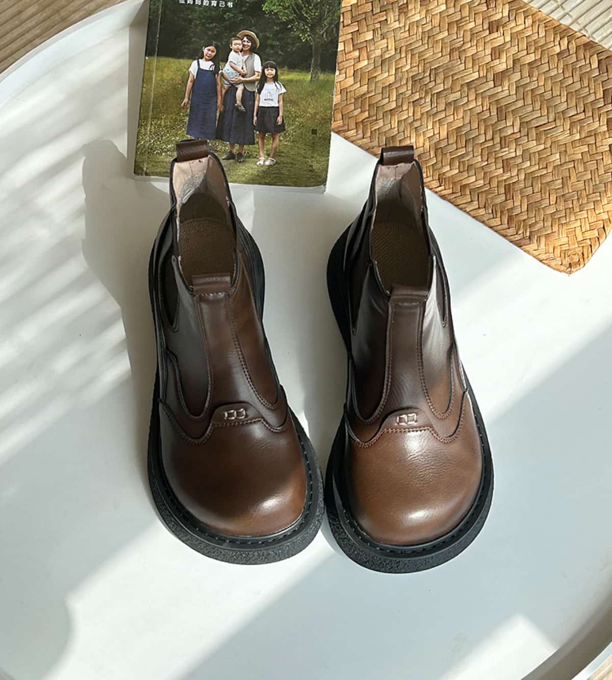 Round head platform big head shoes autumn and winter velvet middle heel black Martin boots short boots women