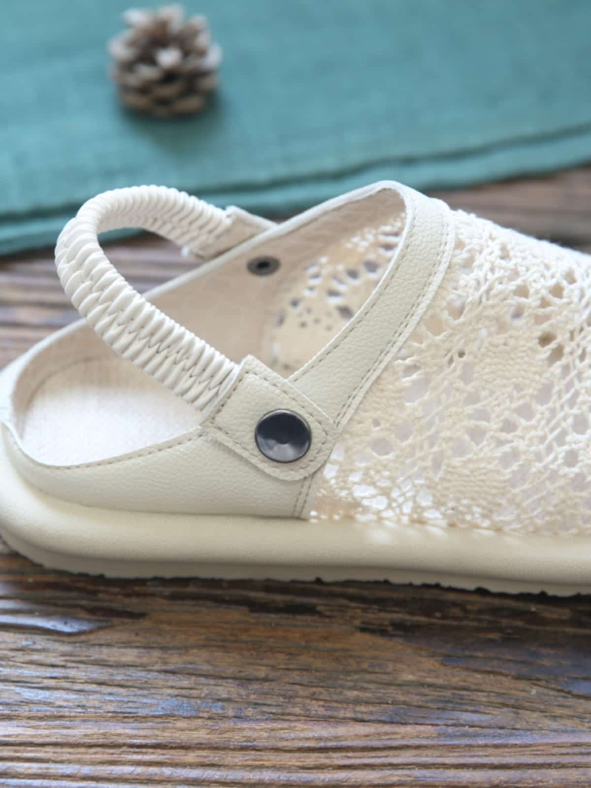 Hollow bag head flat bottom half slippers summer cotton and linen breathable soft bottom big head cool slippers