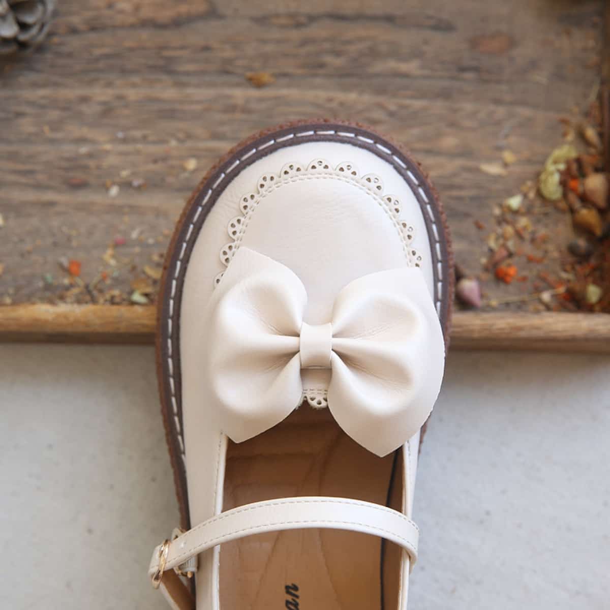 Round head platform big head shoes bow word belt versatile Mary Jane shoes sandals women