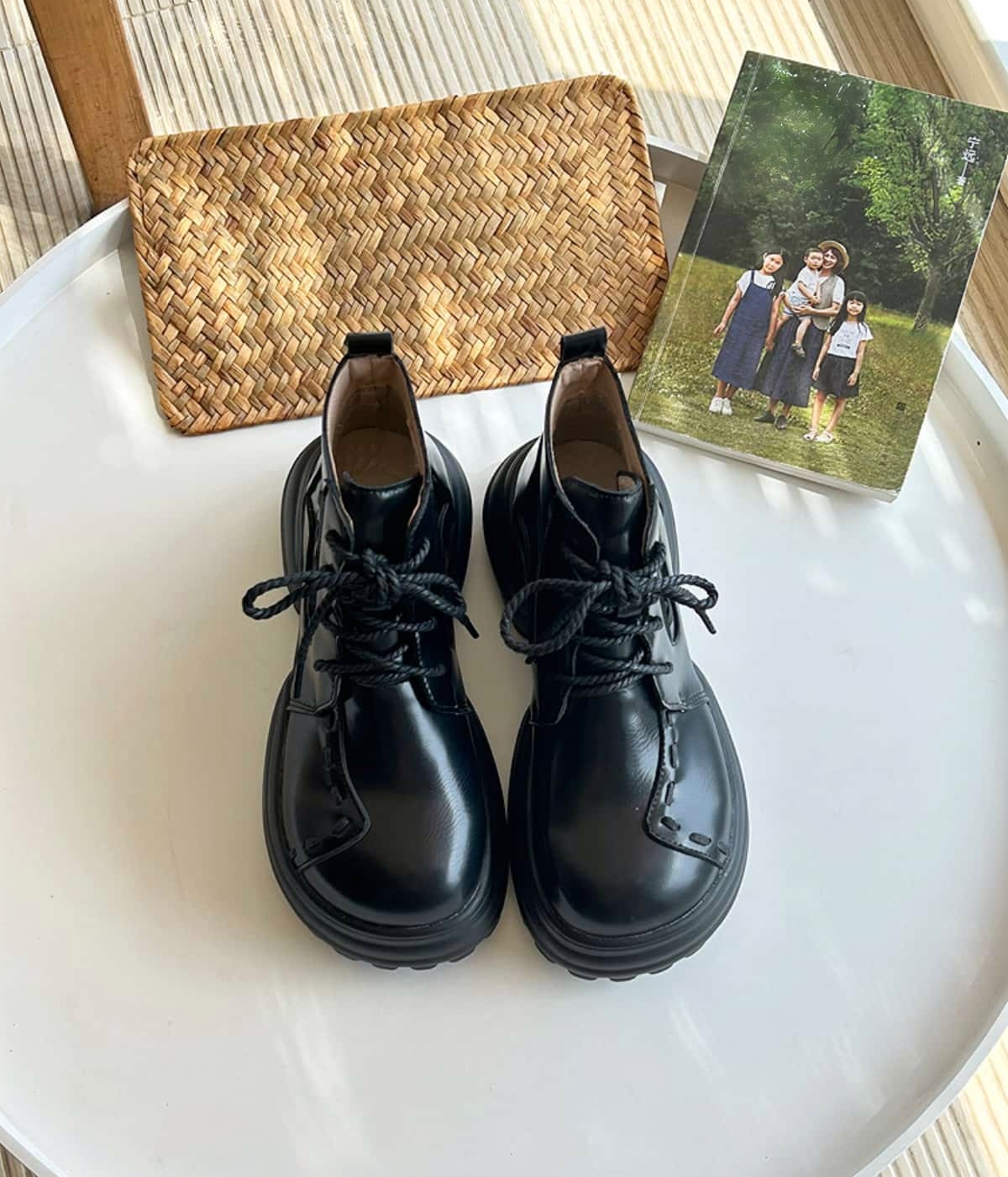 Round head lace-up thick heel Martin boots new black handsome locomotive boots short boots women