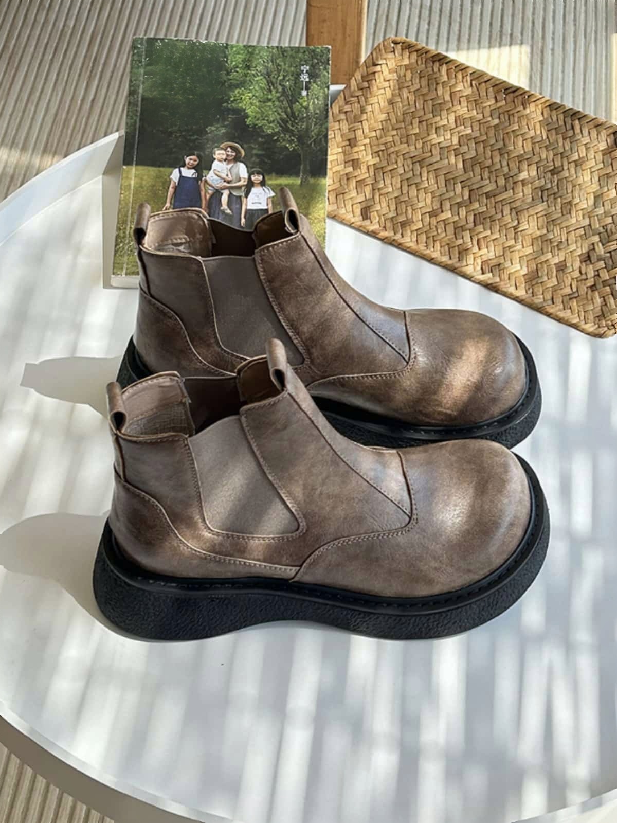 Round head thick sole big head Martin boots new middle heel fashion short boots women