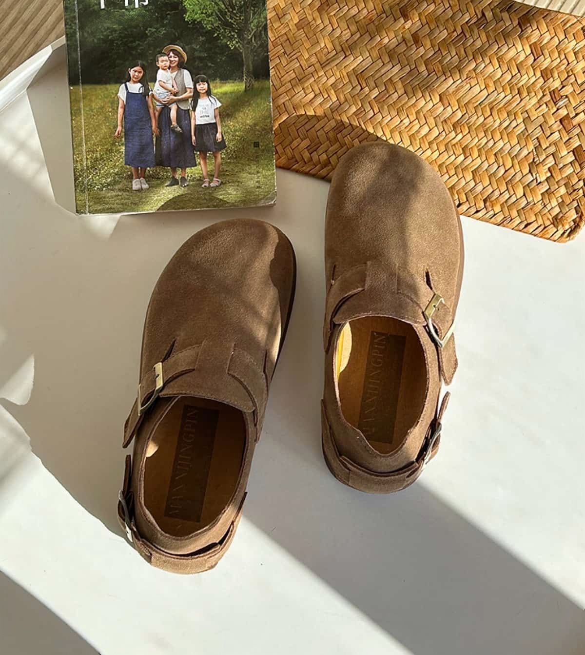 Leather round head Birkenstocks spring new belt buckle versatile soft sole single shoes