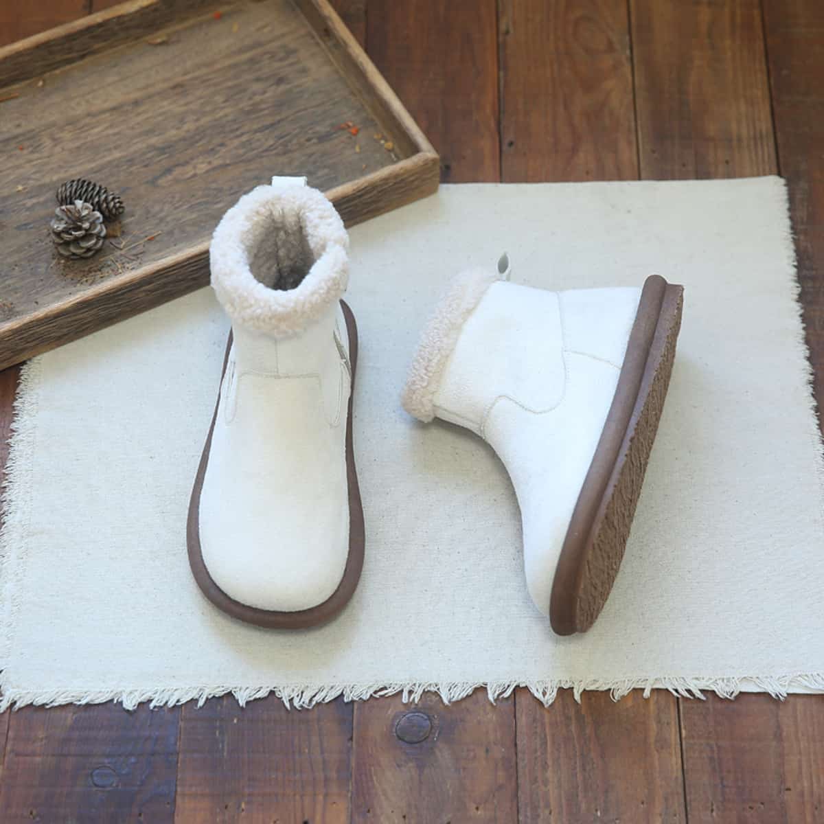 Imitation lamb wool round head flat-bottomed short boots winter warm and comfortable low-heeled snow boots