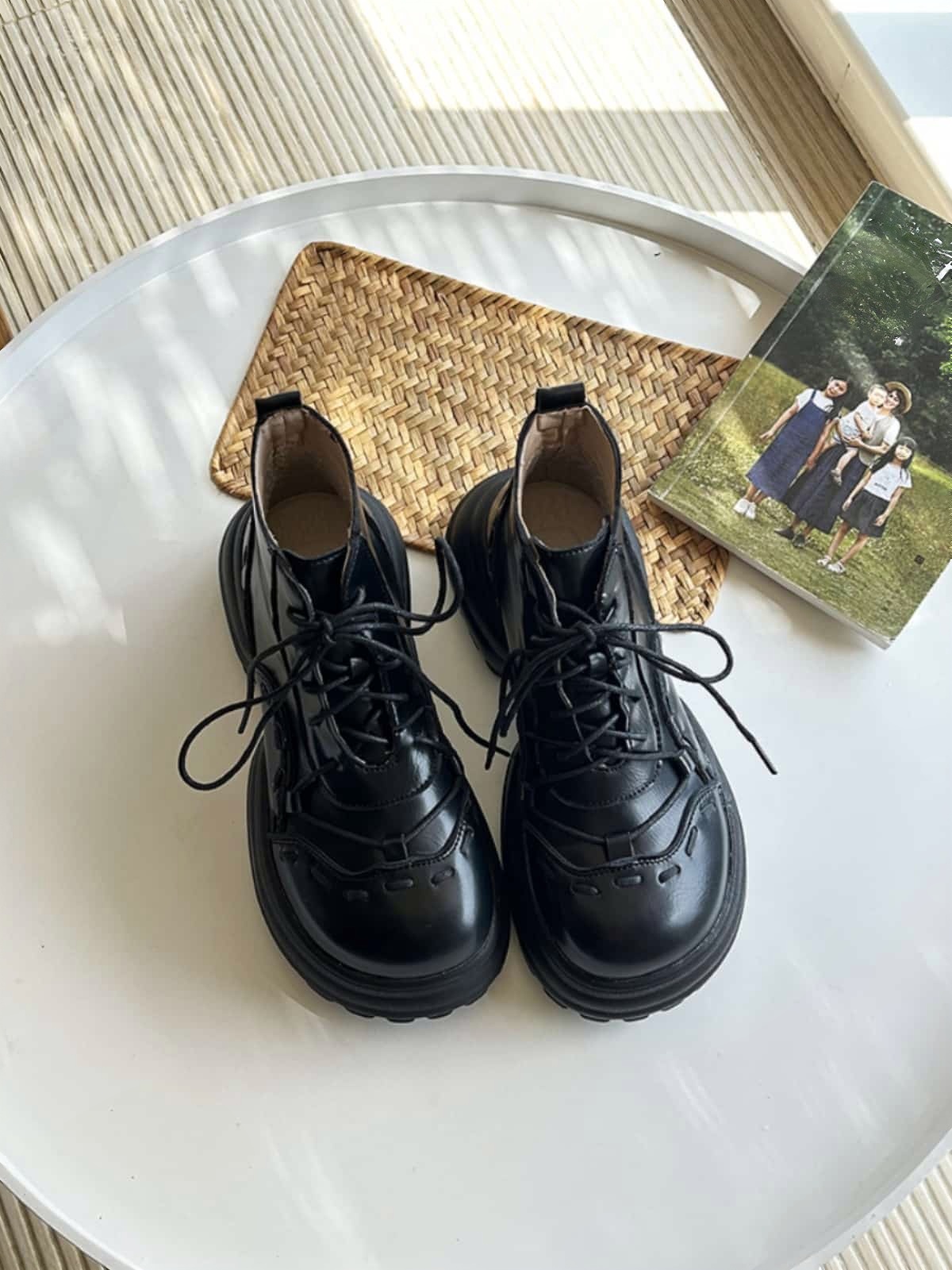 Round head lace-up thick-soled Martin boots autumn new thick heel heightening handsome locomotive boots short boots