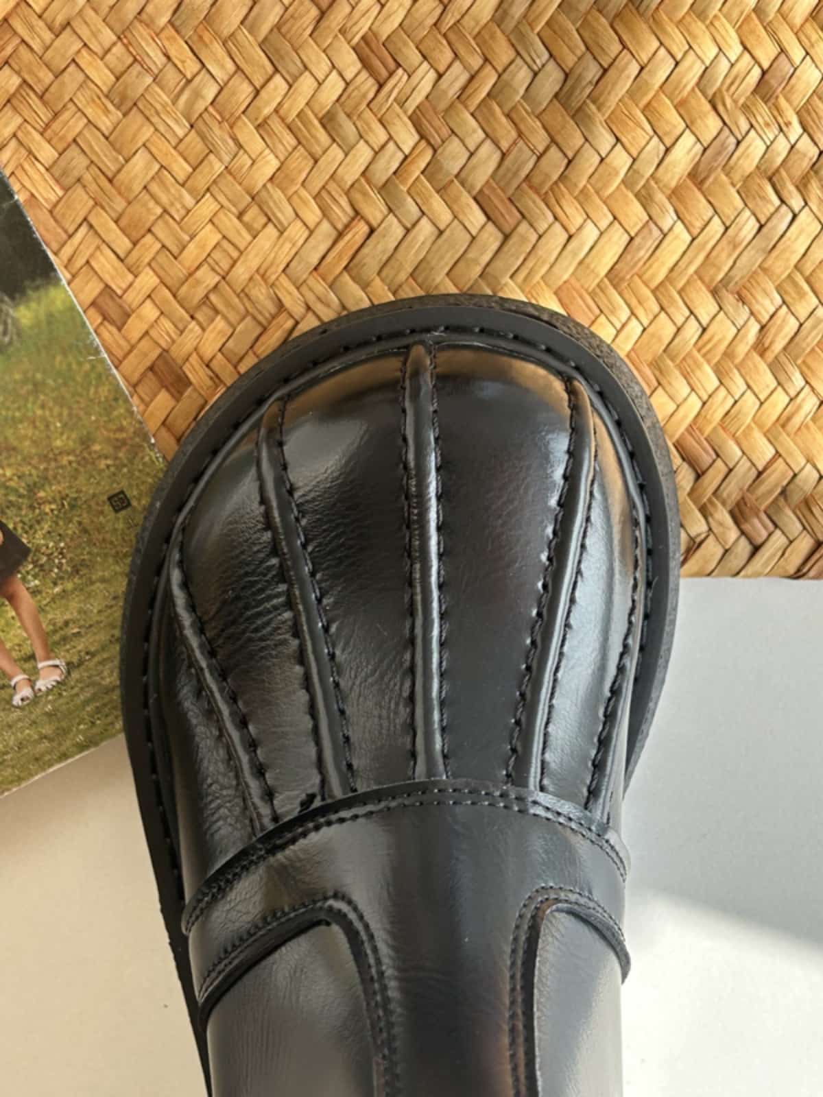 Round head thick sole big head shoes winter velvet black medium heel small leather shoes short boots