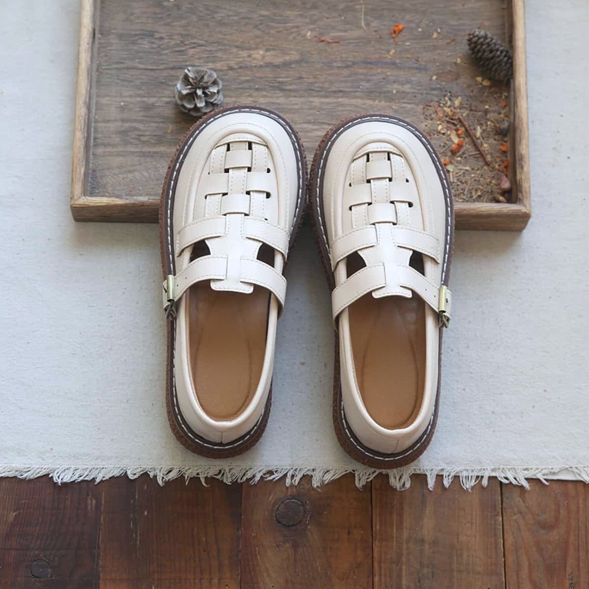 Hollow woven round head thick sole big head sandals summer beige buckle strap Roman shoes