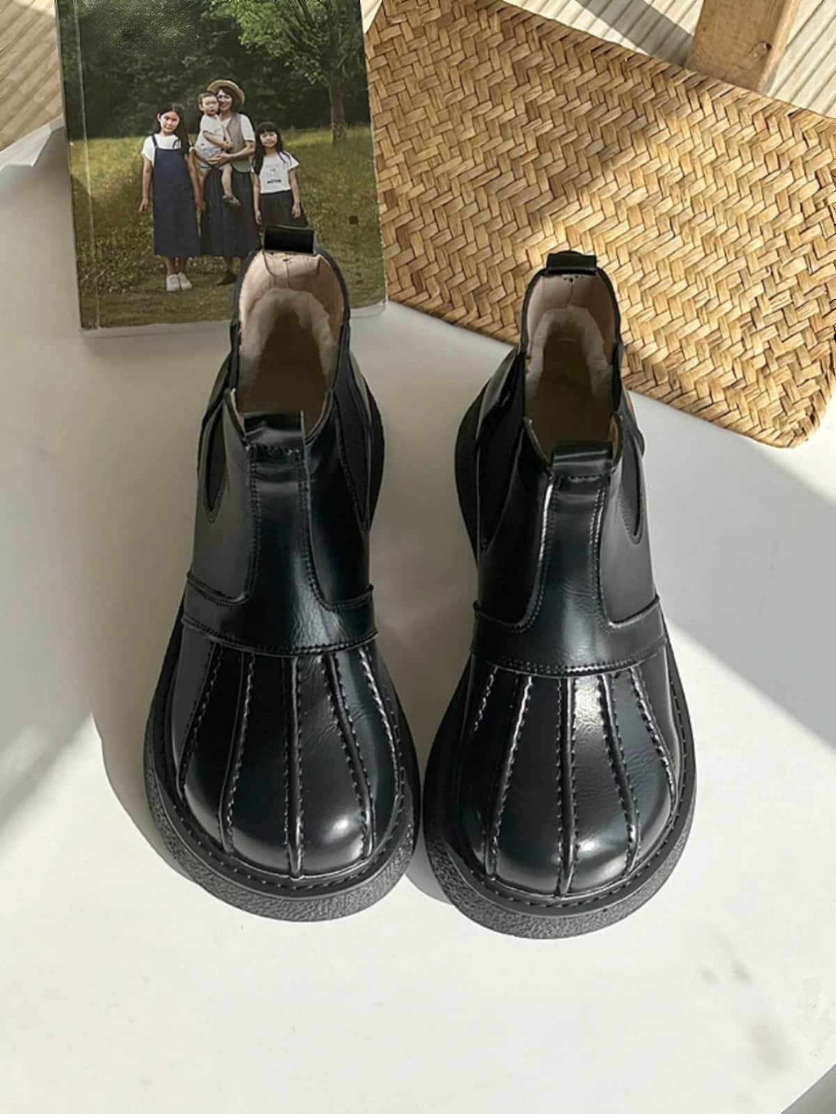 Round head thick sole big head shoes winter velvet black medium heel small leather shoes short boots