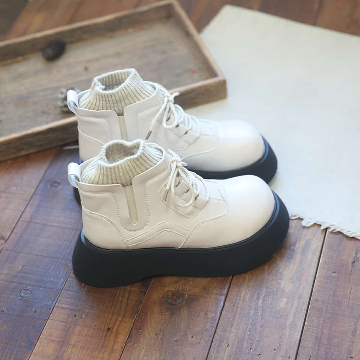 Round head lace-up thick-soled big-head shoes Winter college wind wool mouth fleece short boots