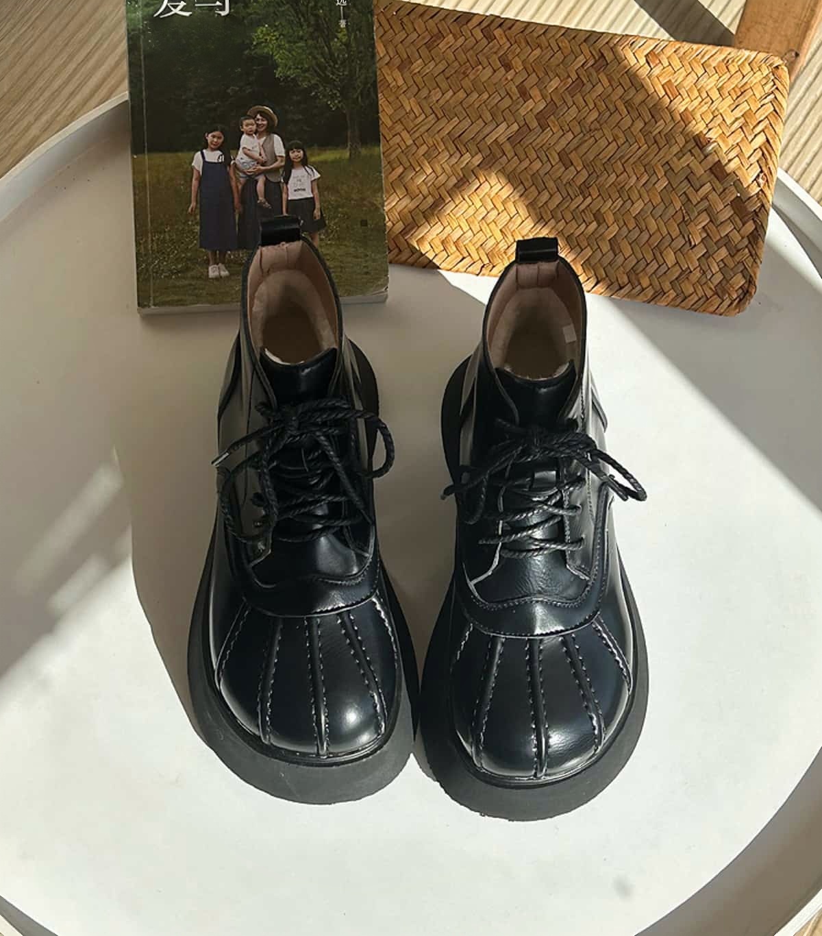 Round head lace-up thick-soled big head shoes winter velvet black small leather shoes heightening Martin boots