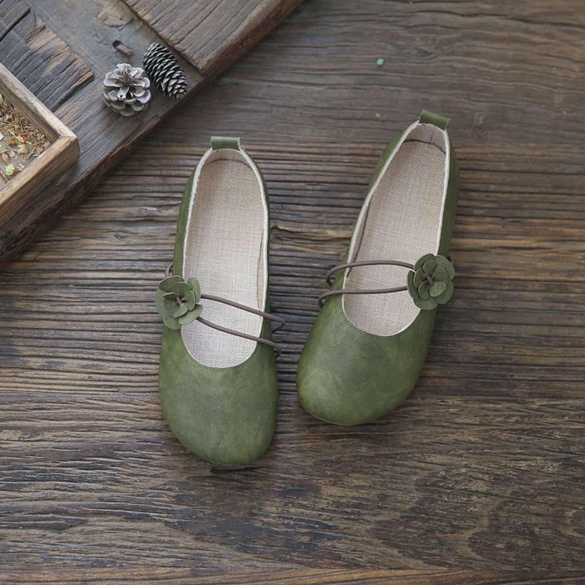 Hollow petal bag head flat shoes summer cotton and linen handmade comfortable soft-soled sandals