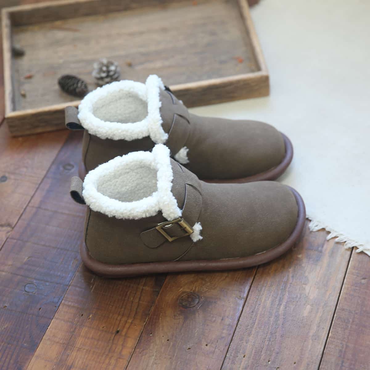 Imitation lamb wool round head flat-bottomed short boots winter low-heeled comfortable snow boots