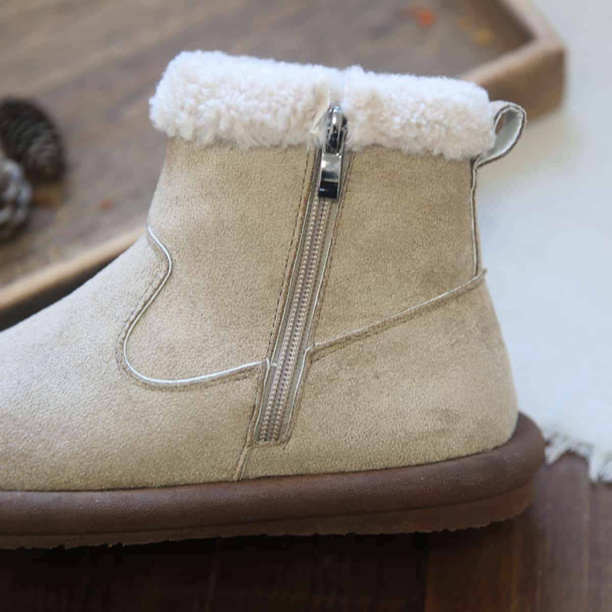 Imitation lamb wool round head flat-bottomed short boots winter warm and comfortable low-heeled snow boots