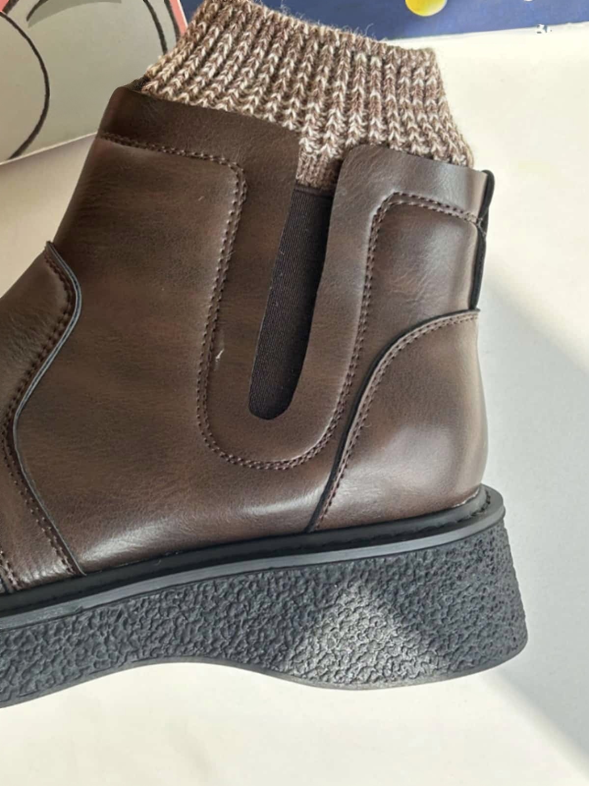 Wool mouth round head thick sole big head shoes winter velvet medium heel small leather shoes short boots