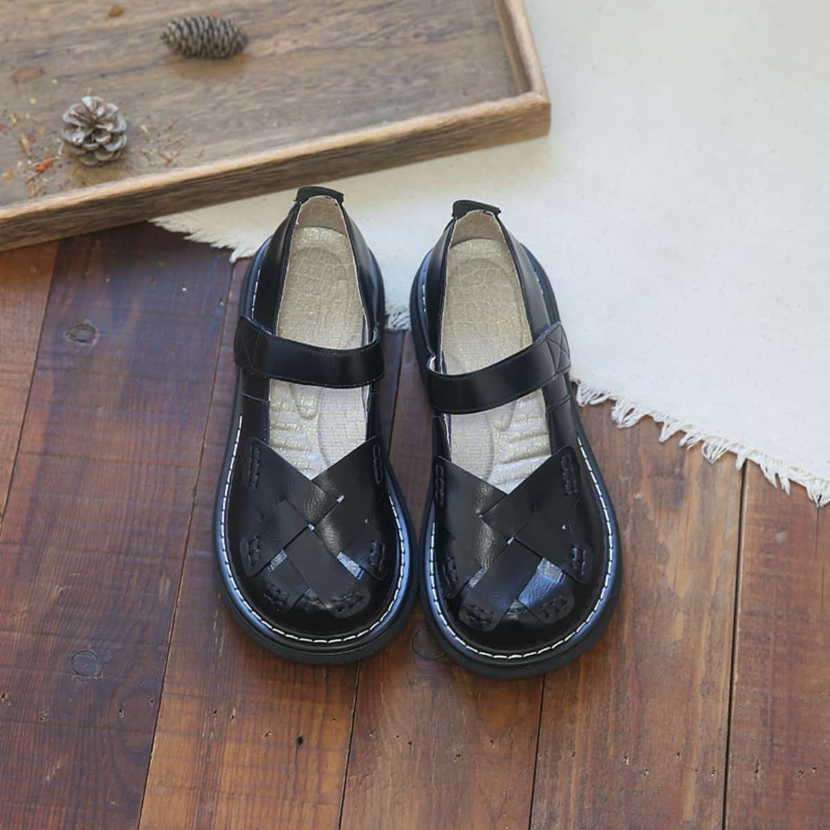 Hollow woven round head light mouth small leather shoes summer word with thick sole comfortable beige sandals