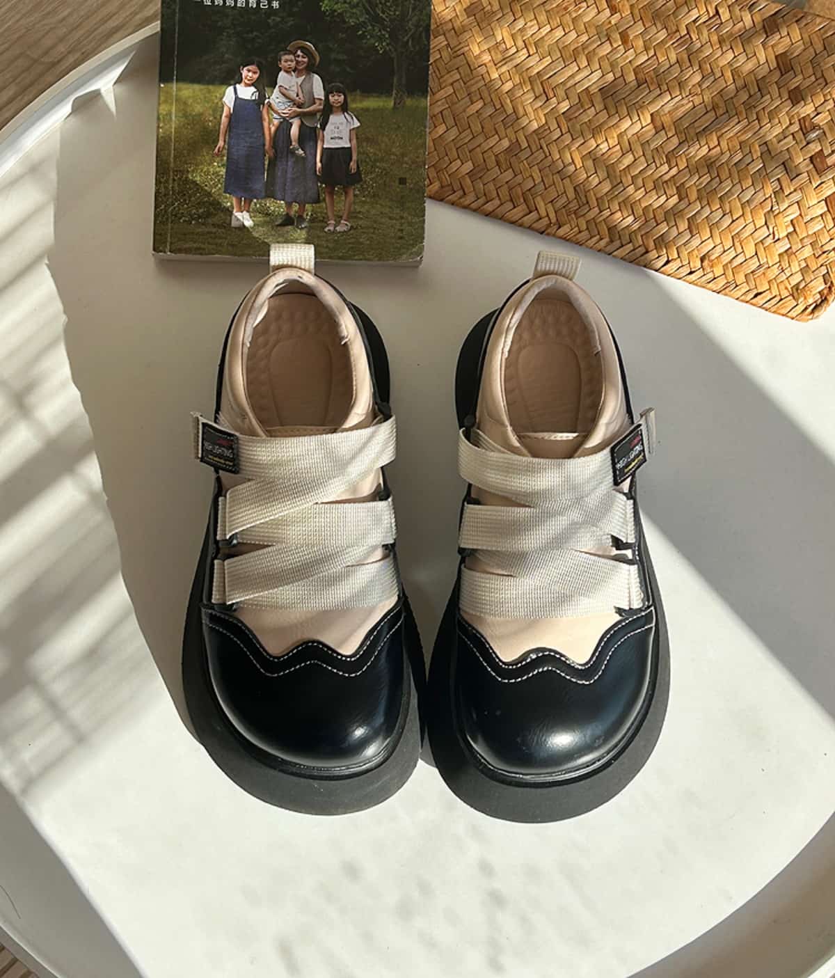 Round head thick sole big head shoes fashionable height increase cross strap small leather shoes single shoes