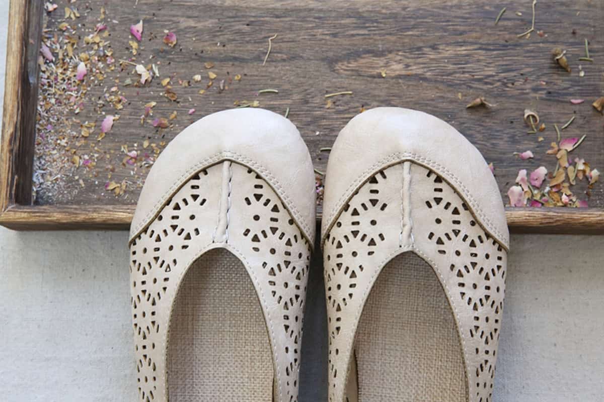 Hollow bag head flat shoes summer cotton and linen comfortable soft bottom hole shoes sandals