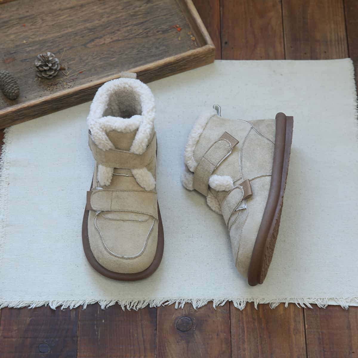 Imitation lamb wool round head flat-bottomed snow boots winter velvet low-heeled short boots