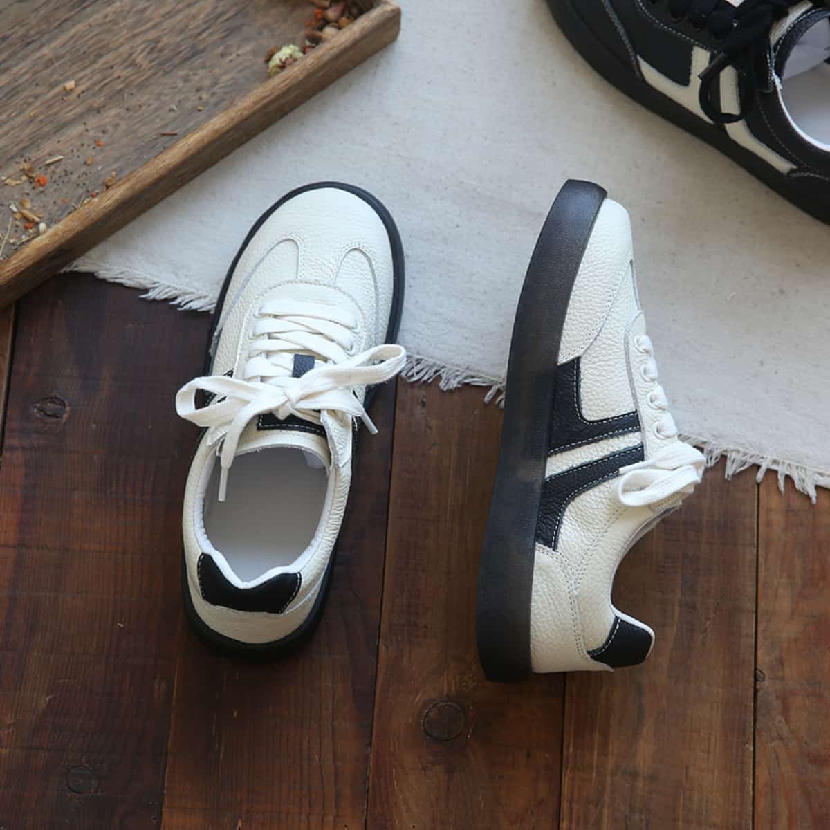 Leather round head lace-up flat shoes comfortable soft baseplate shoes women