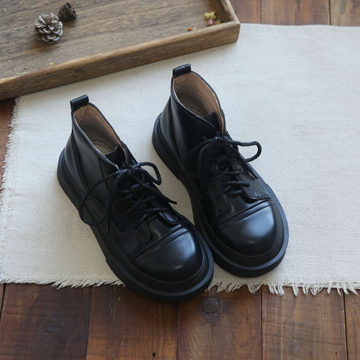 Round head lace-up platform big head shoes autumn and winter new versatile short boots Martin boots