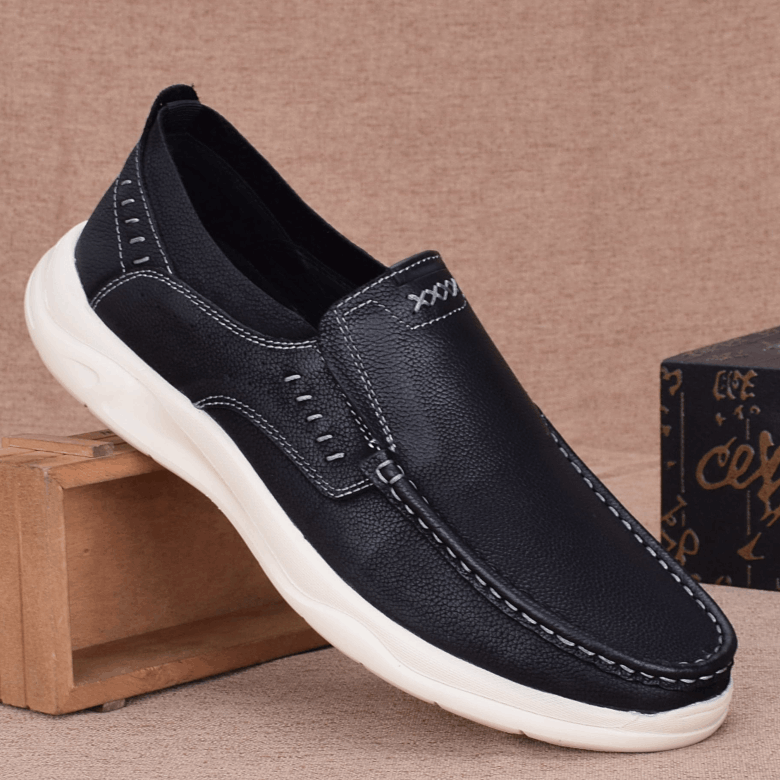 Soft-soled men's handmade casual leather shoes men's leather lightweight shock-absorbing single shoes breathable travel shoes