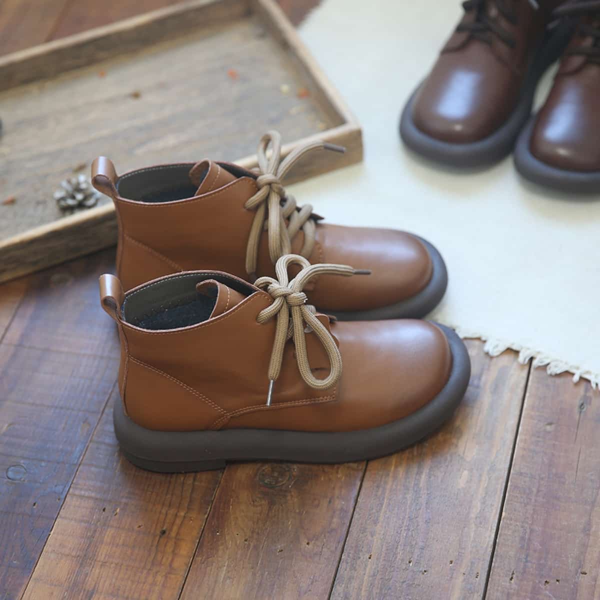 Leather round head strappy flat bottom Martin boots autumn new low heel comfortable short boots