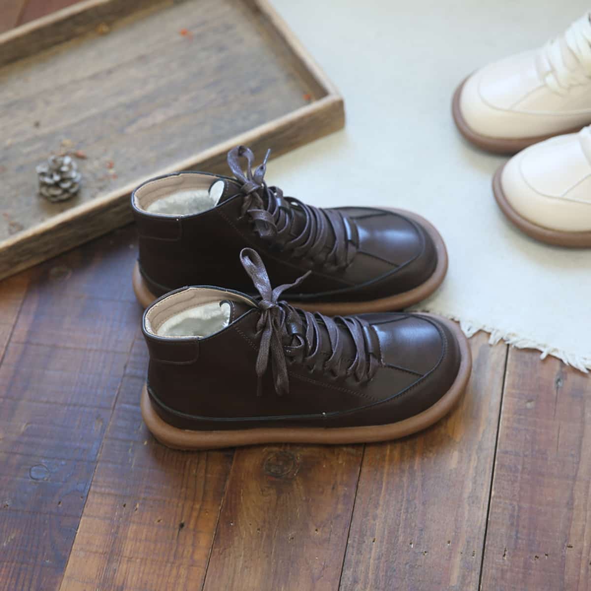 Round head strap flat bottom Martin boots winter new velvet low heel short boots