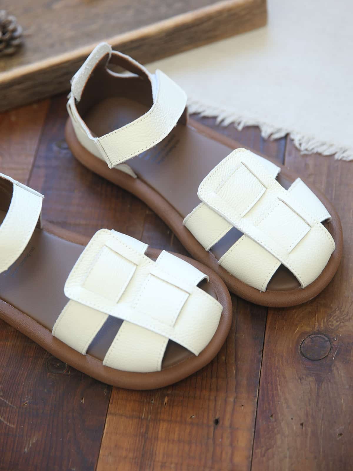 Leather Hollow Baotou Flat Shoes Summer Velcro Breathable Soft Sole Roman Sandals