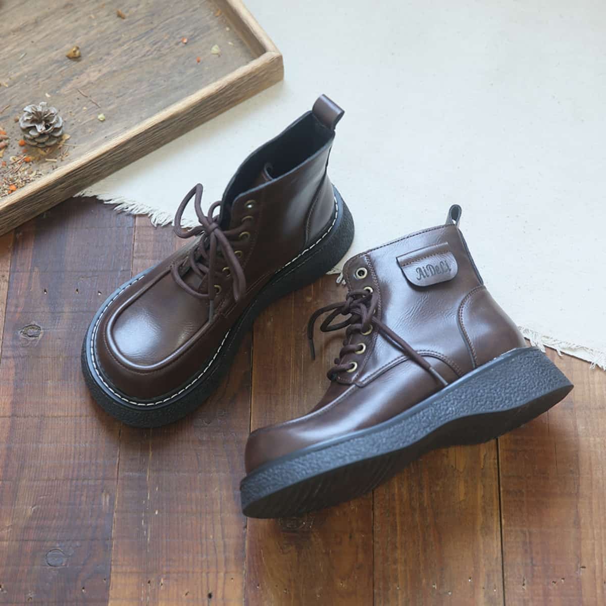 Round head lace-up platform big head shoes autumn and winter mid-heel black versatile Martin boots short boots