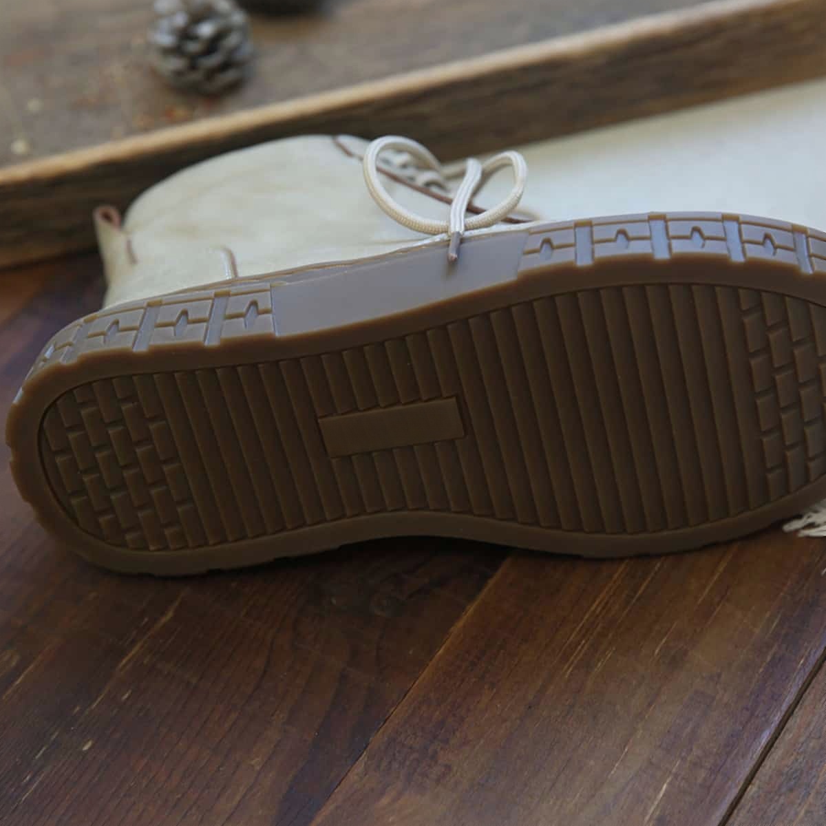 Round head lace-up thick-soled big-head Martin boots autumn new personalized versatile short boots