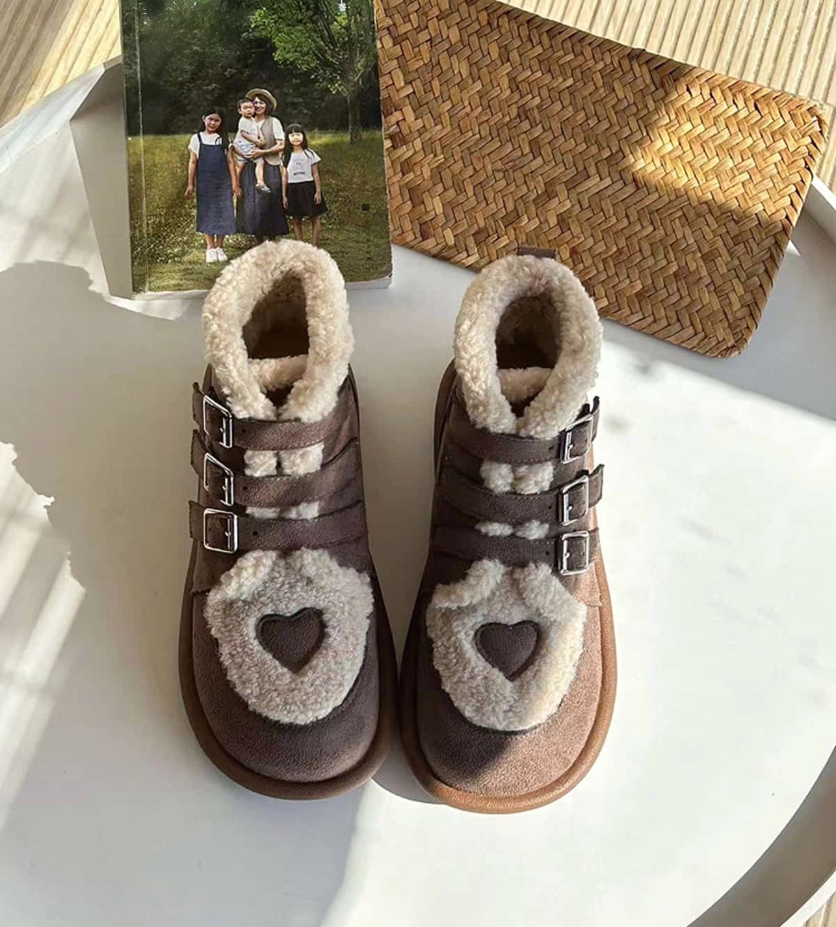 Imitation lamb wool round head flat-bottomed short boots winter cute heart-shaped warm snow boots