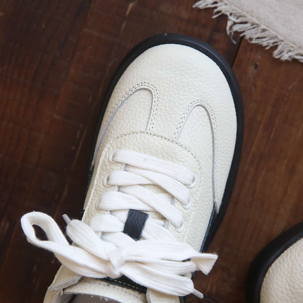 Leather round head lace-up flat shoes comfortable soft baseplate shoes women