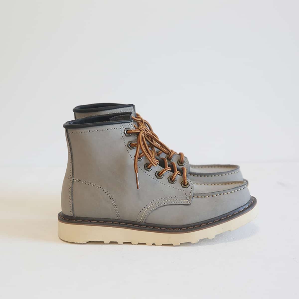 First layer cowhide round head strap flat bottom Martin boots women's autumn new couple short boots