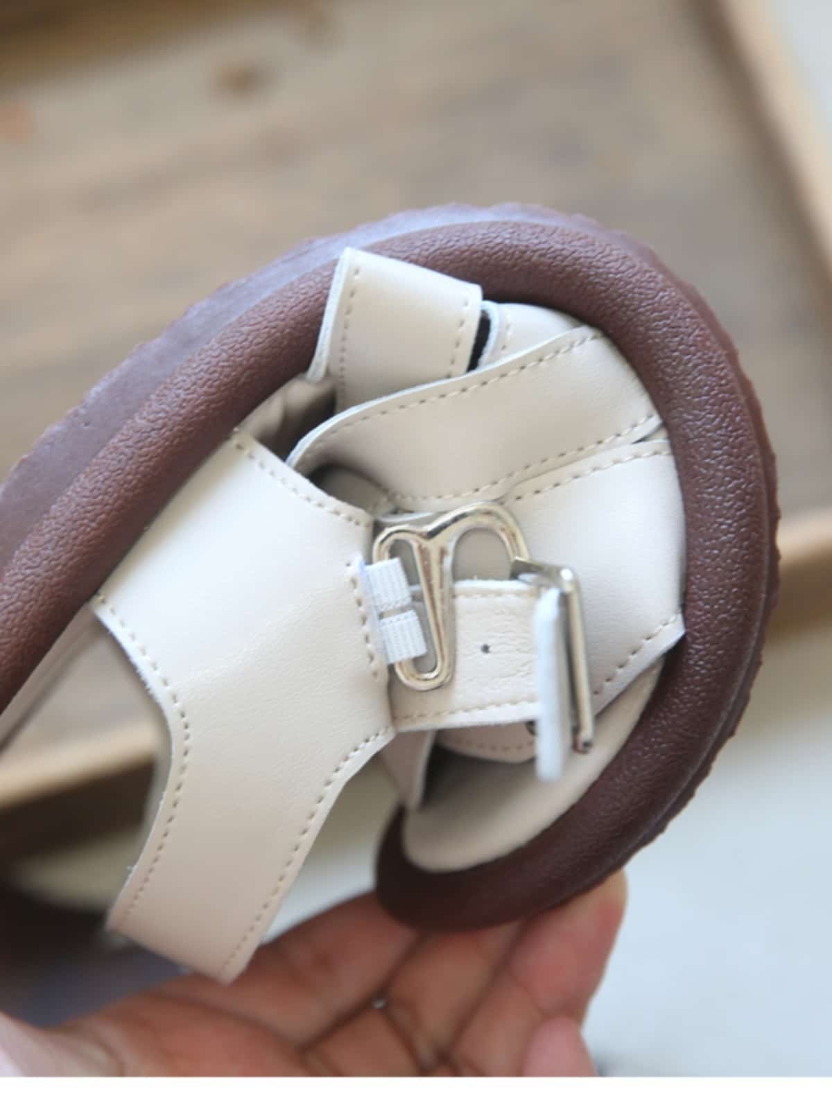 Leather Woven Round Head Flats Summer Soft Sole Hollow Roman Open-toed Sandals