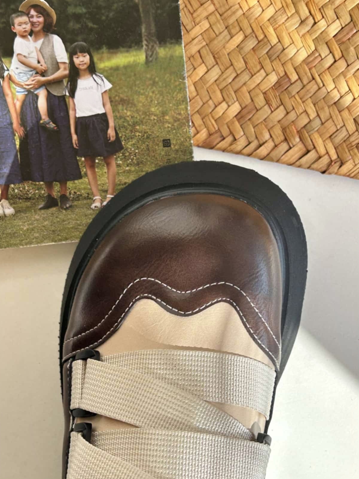 Round head thick sole big head shoes fashionable height increase cross strap small leather shoes single shoes