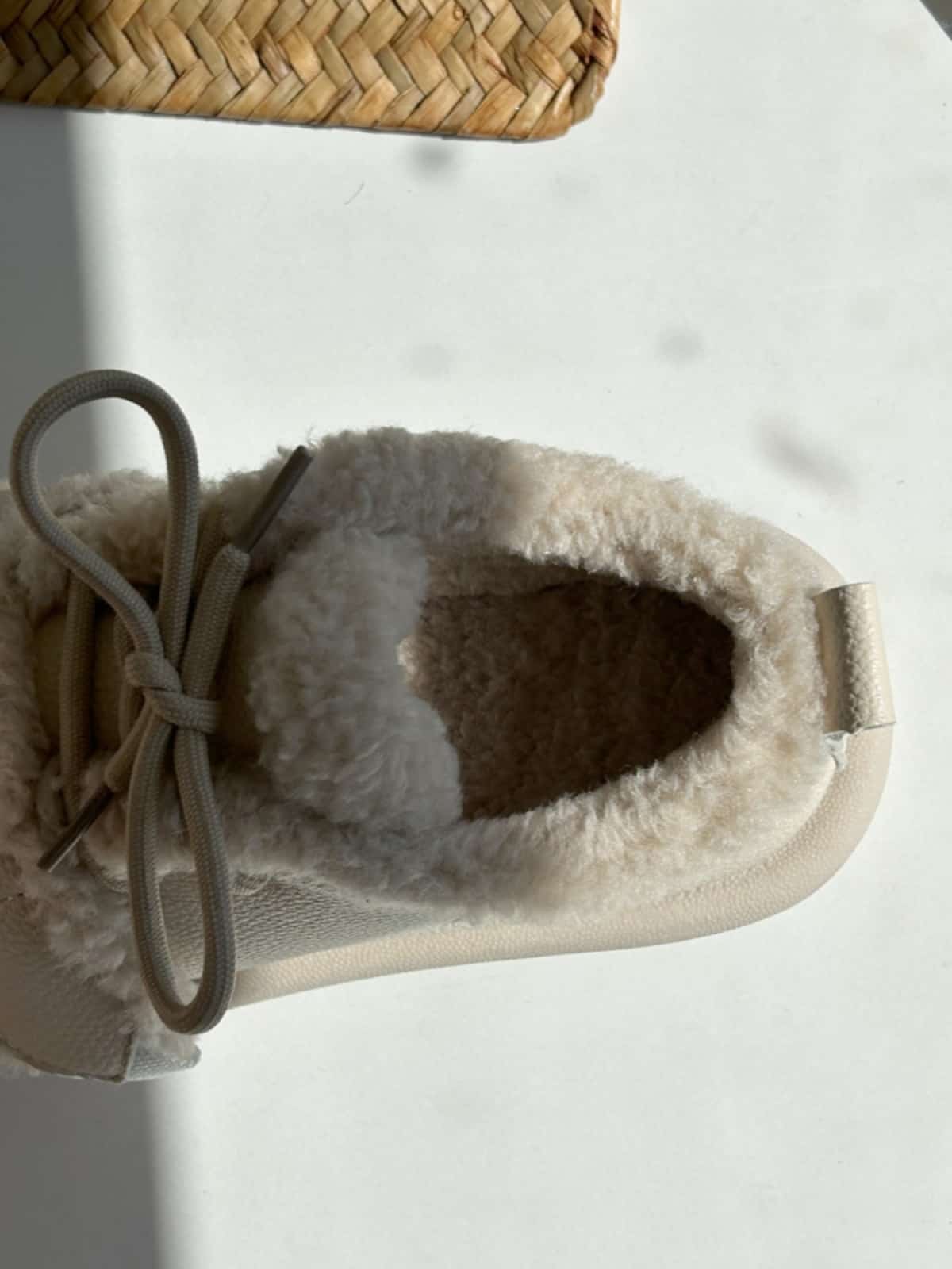 Imitation lamb wool round head lace-up flat shoes winter cute warm and comfortable cotton shoes women