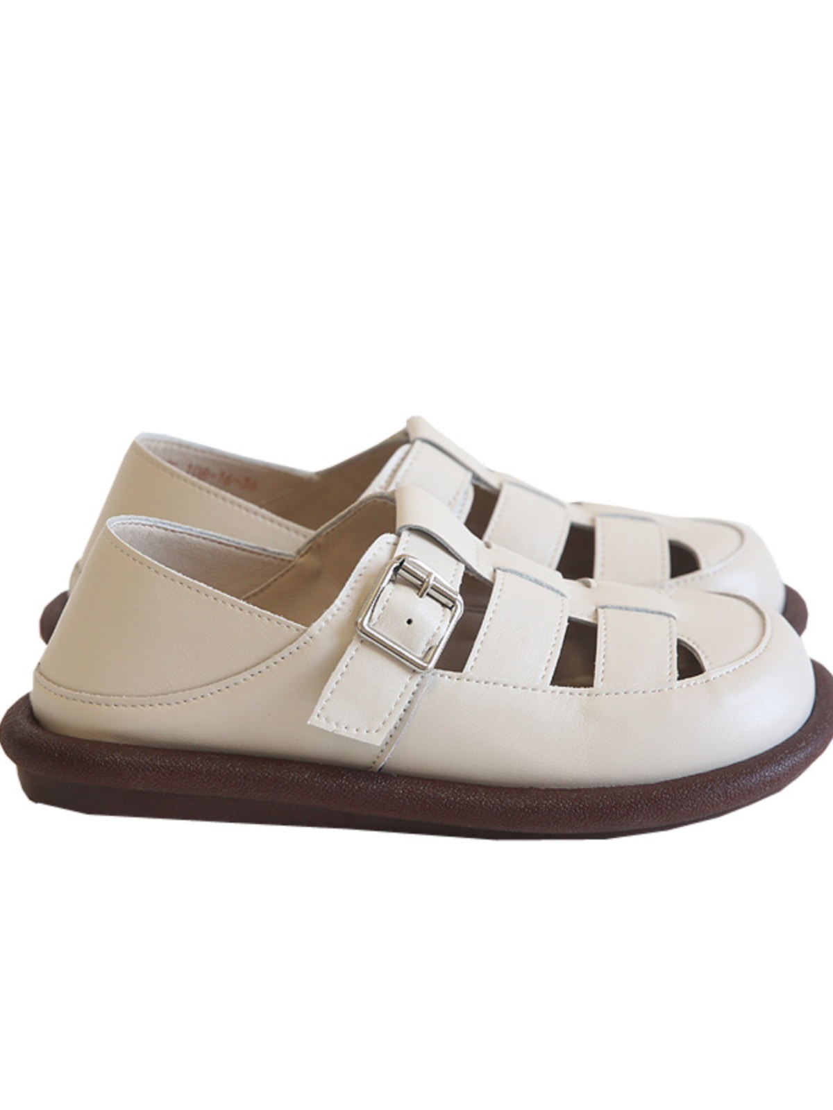 Hollow leather round head flat-soled big head shoes, soft-soled Roman sandals for summer wear