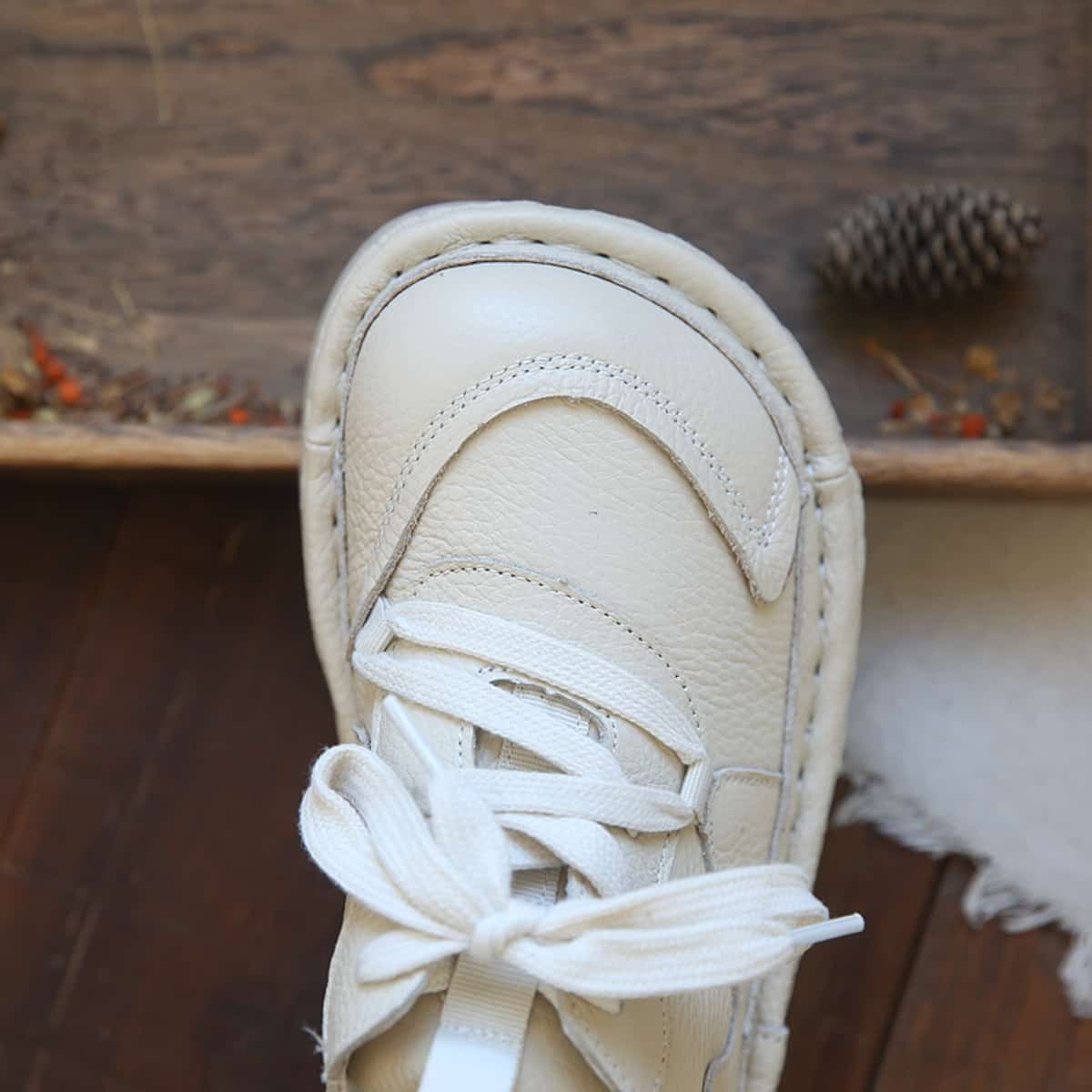 Round head lace-up thick-soled big head shoes New comfortable muffin sole shoes Single shoes Spring