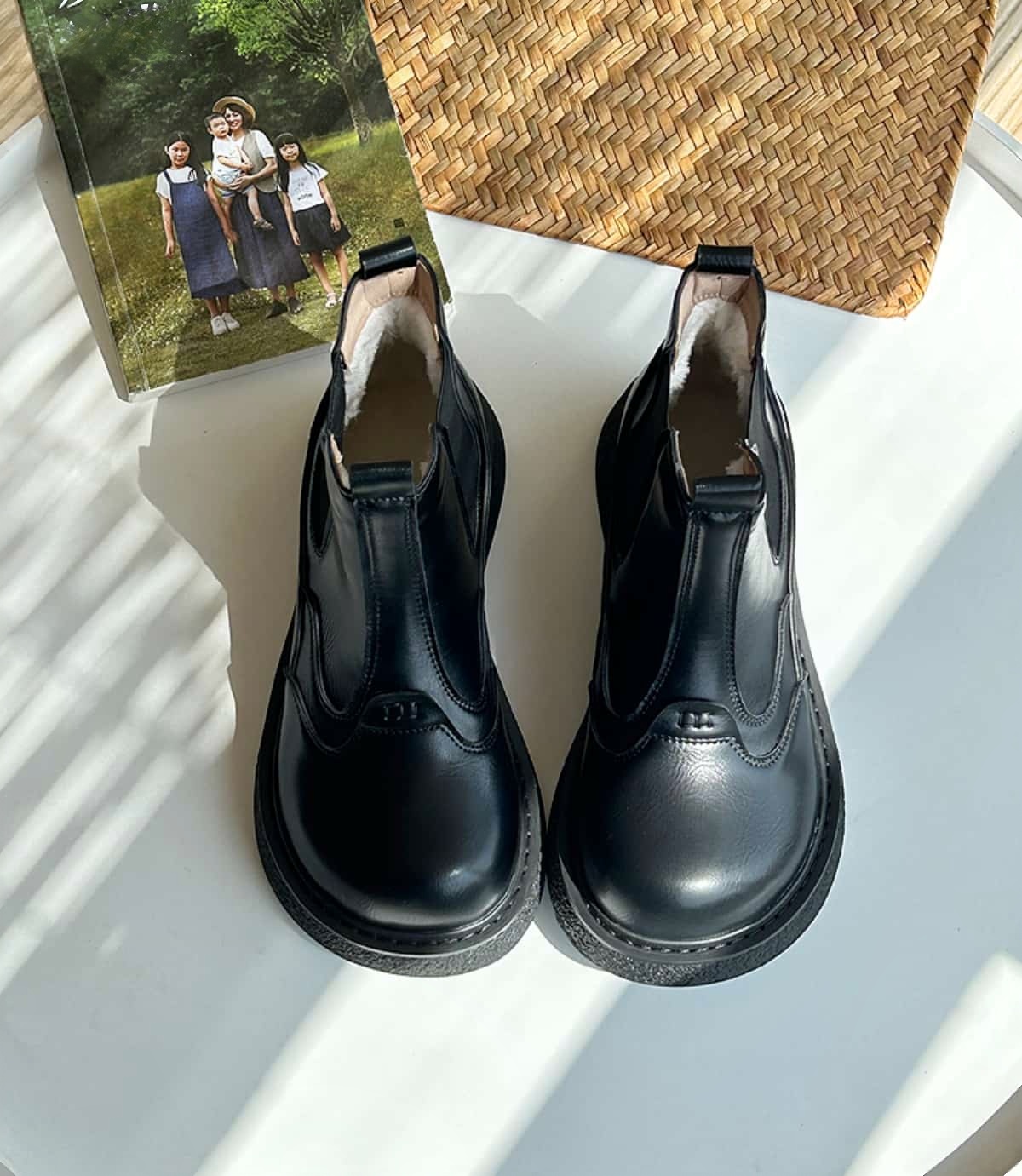 Round head platform big head shoes autumn and winter velvet middle heel black Martin boots short boots women