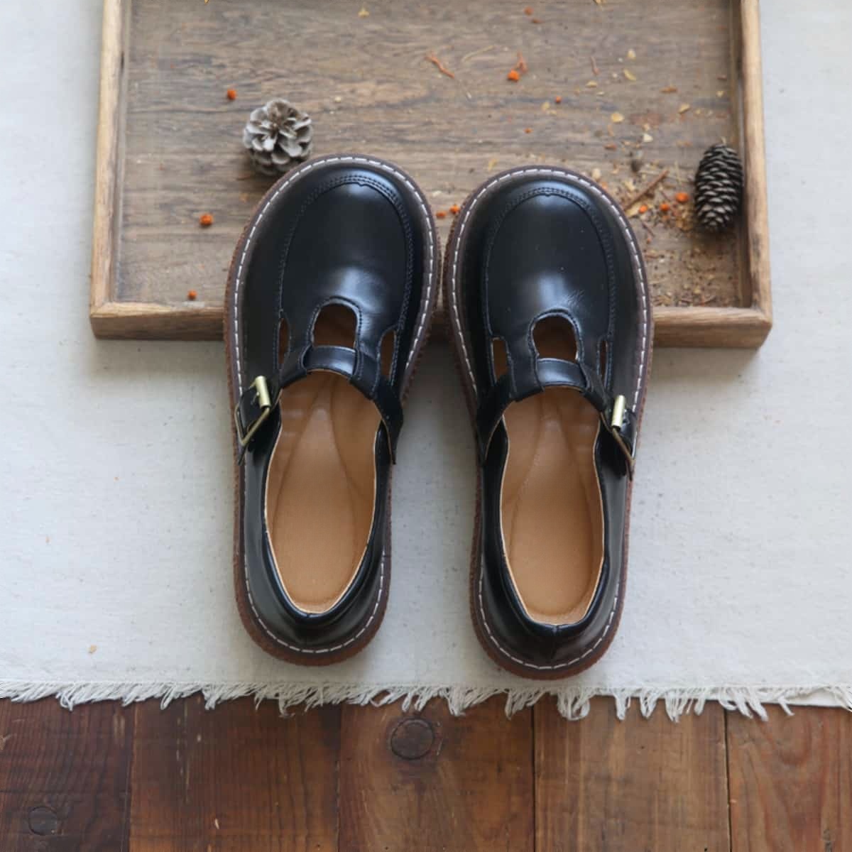 Hollow round head thick sole big head shoes summer word with middle heel versatile single shoes small leather shoes