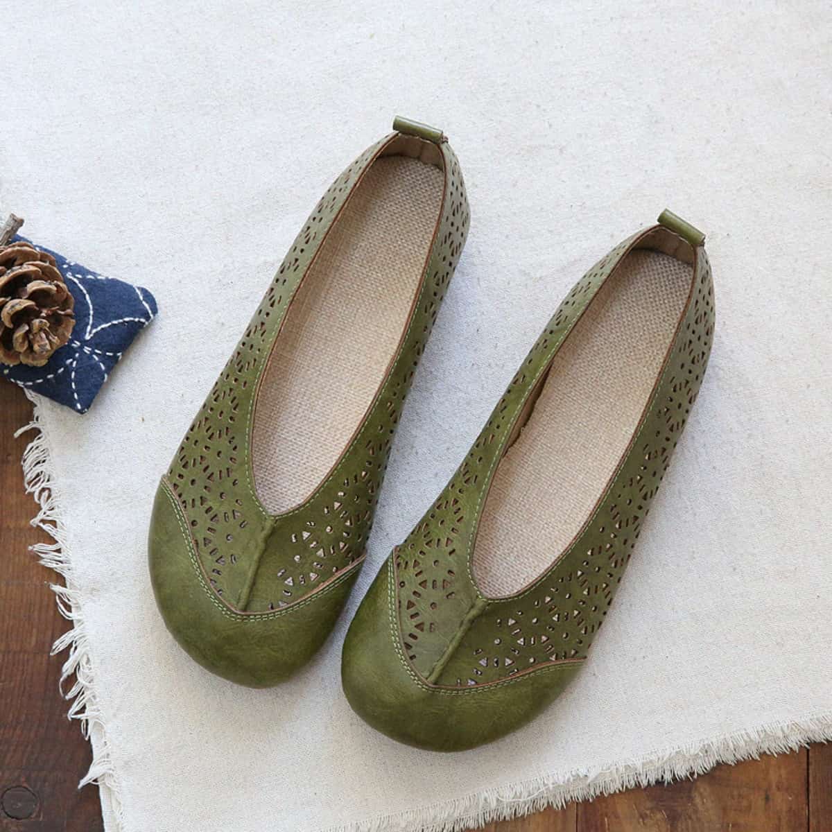 Hollow bag head flat shoes summer cotton and linen comfortable soft bottom hole shoes sandals