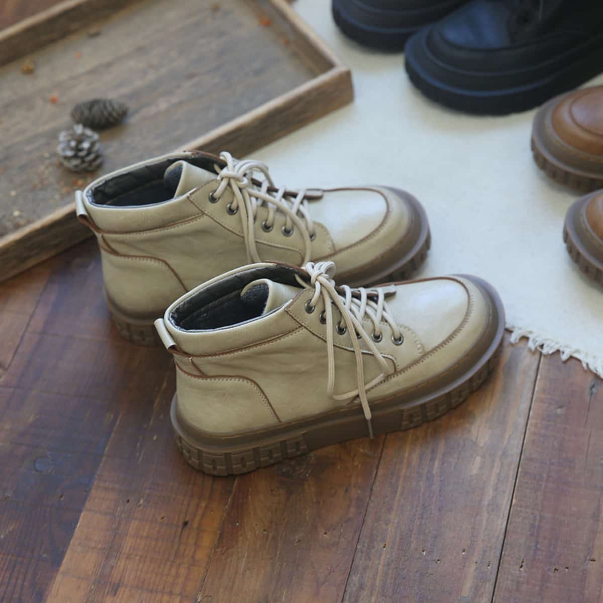 Round head lace-up thick-soled big-head Martin boots autumn new personalized versatile short boots