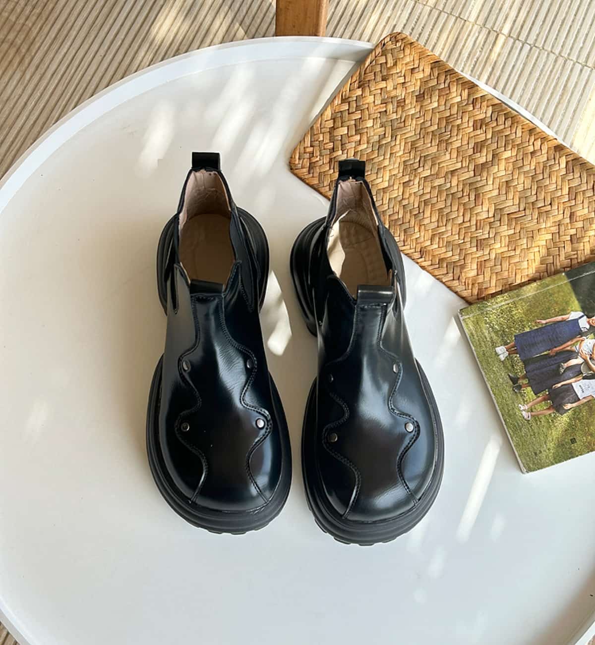 Round head platform  boots women's new rivet fashion thick heel black short boots